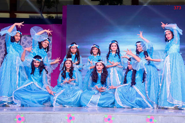 Sophia School students and campus